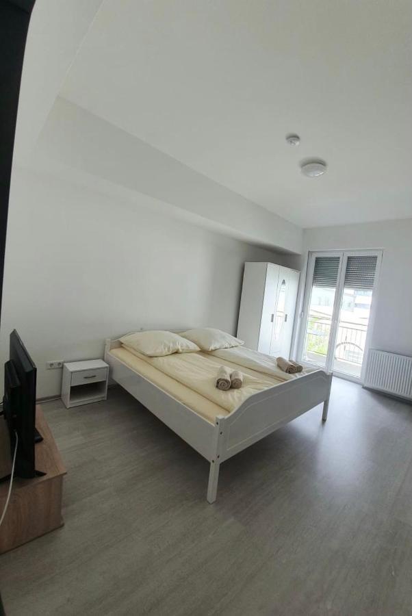 Unterkunfte Bora Gmbh Gaimersheim Buitenkant foto