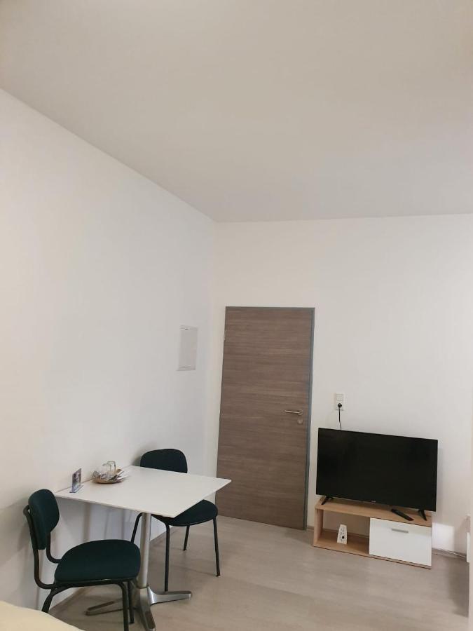 Unterkunfte Bora Gmbh Gaimersheim Buitenkant foto